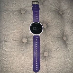 Garmin Forerunner 230 purple with charger